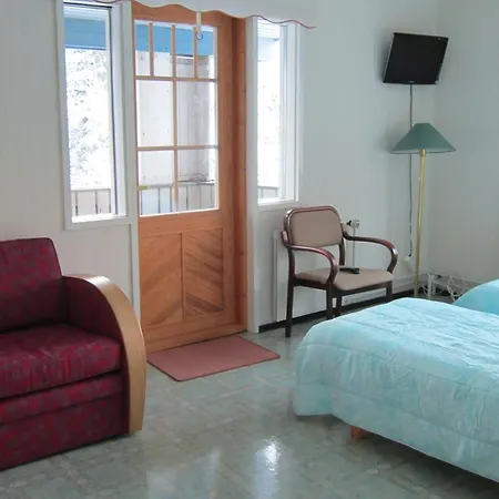 Kuninkaankartano Hostel Kuninkaanlähde