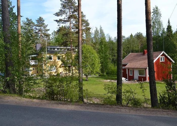 Kuninkaankartano Hostal *