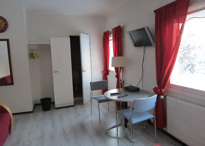 Hostal Kuninkaankartano *