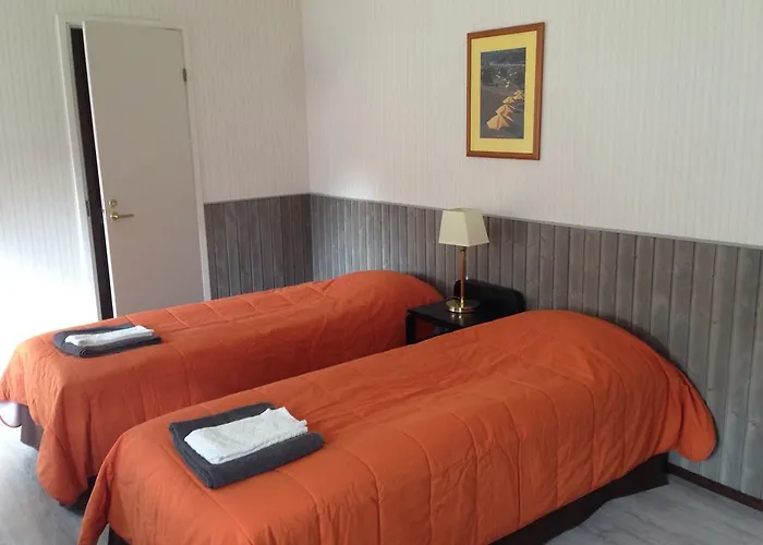 Kuninkaankartano * Kuninkaanlähde