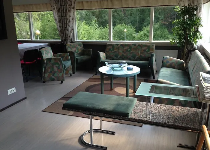 Hostal Kuninkaankartano Kuninkaanlähde